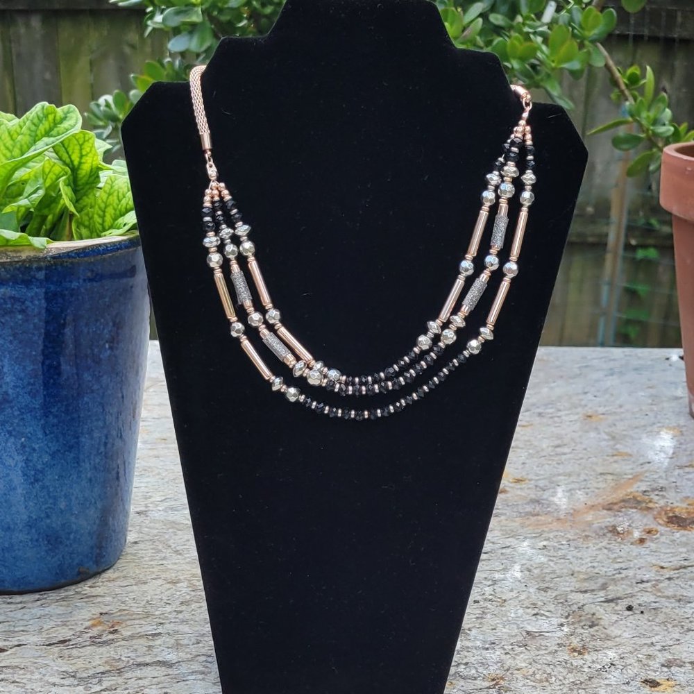 Three-Strand Necklace Rose Gold Tone